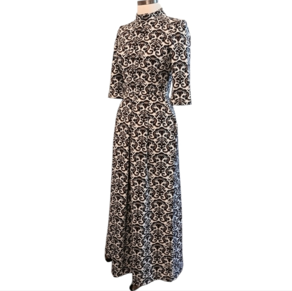 Vintage 70's geometric print maxi hostess dress. Elvin Jones 42, US 6, Small
